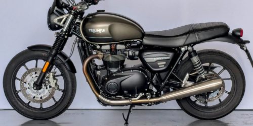 TRIUMPH STREET TWIN 900